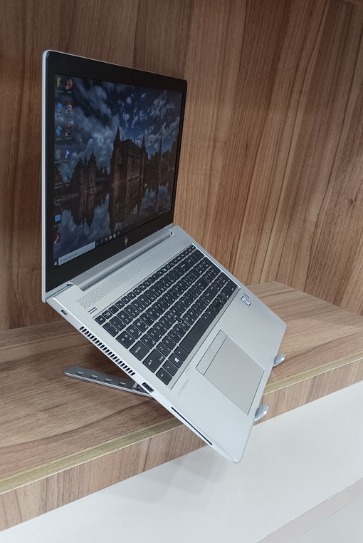 لپ‌تاپ اچ‌پی الیت‌بوک 850 G5 پردازنده i5 نسل 7 رم 8 هارد 256 گرافیک اینتل