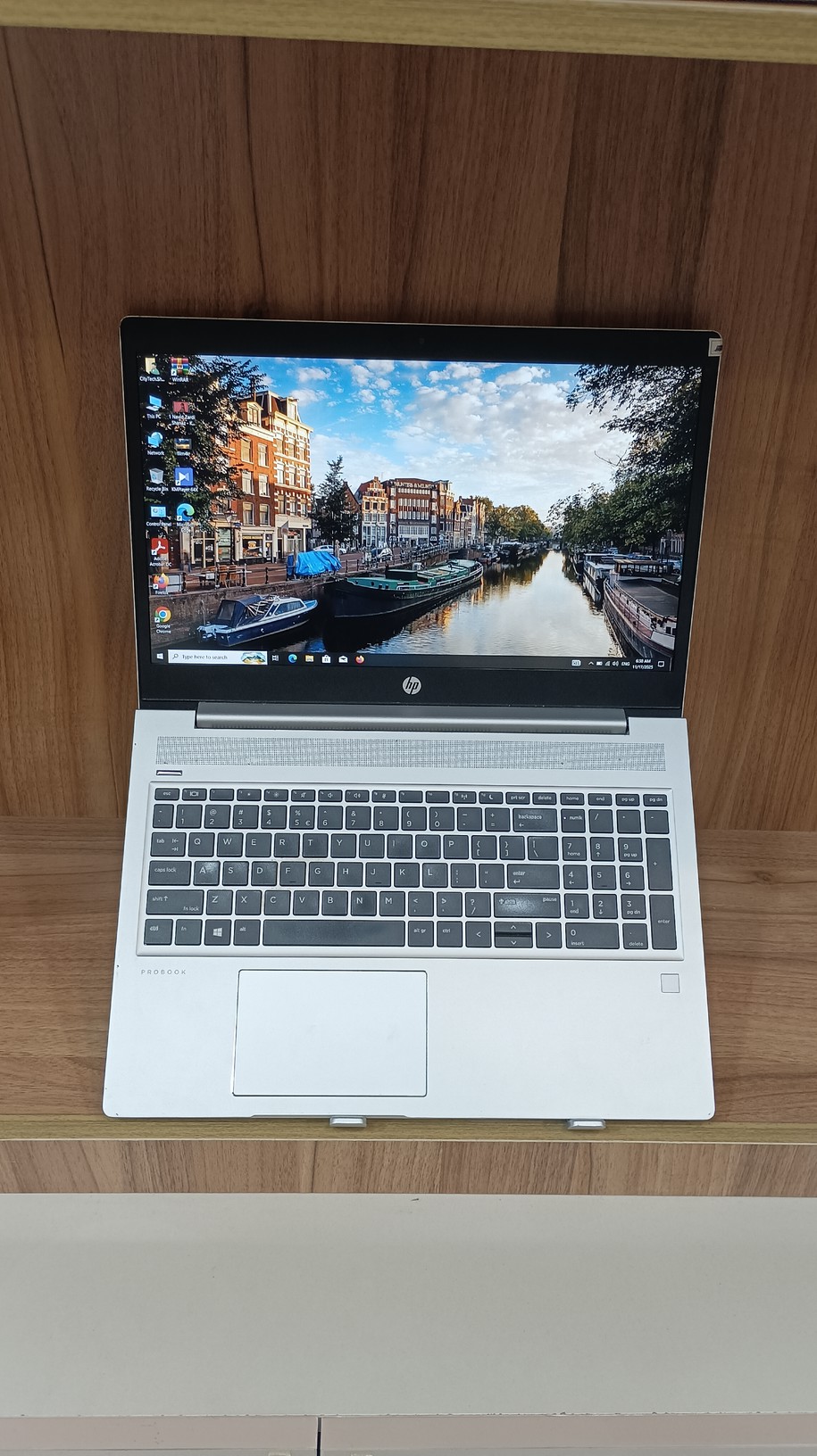 لپ‌تاپ اچ‌پی پروبوک 450 G7 پردازنده i5 نسل 10 رم 16 هارد 512 و گرافیک اینتل