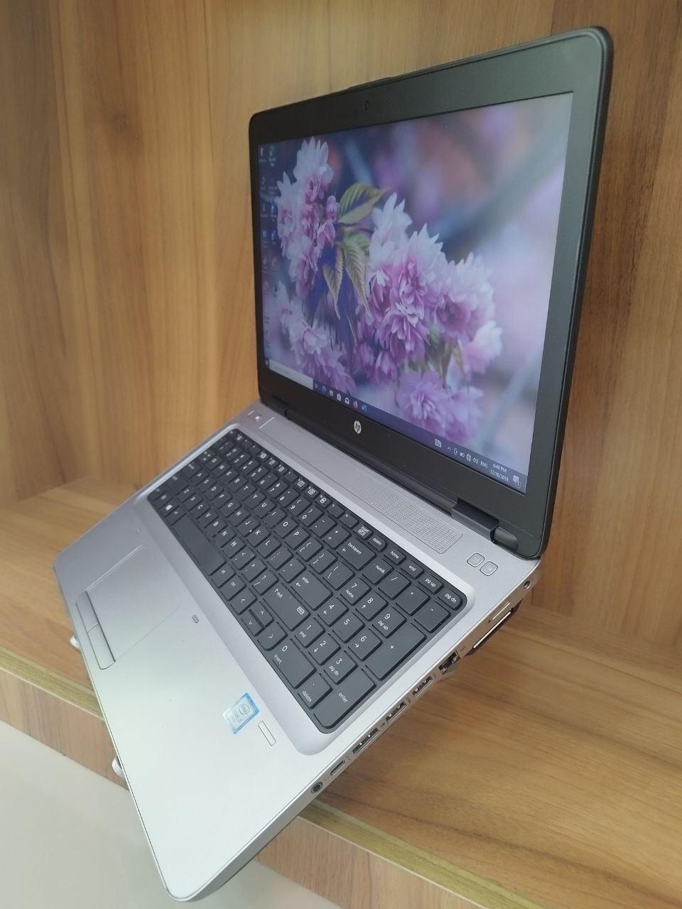 لپ‌تاپ اچ‌پی پروبوک 650 G2 پردازنده i5 نسل 6 رم 8 هارد 256 گرافیک اینتل